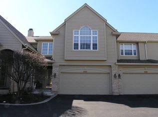 11005 Edgebrook Ln, Indian Head Park, IL 60525