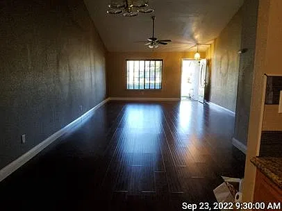 3 bed, 1396 sqft, $2,100 — Photo 3