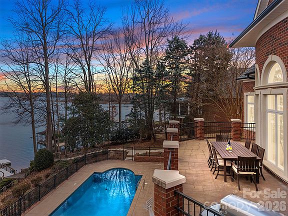 3rd image of 8052 Westbay Rd