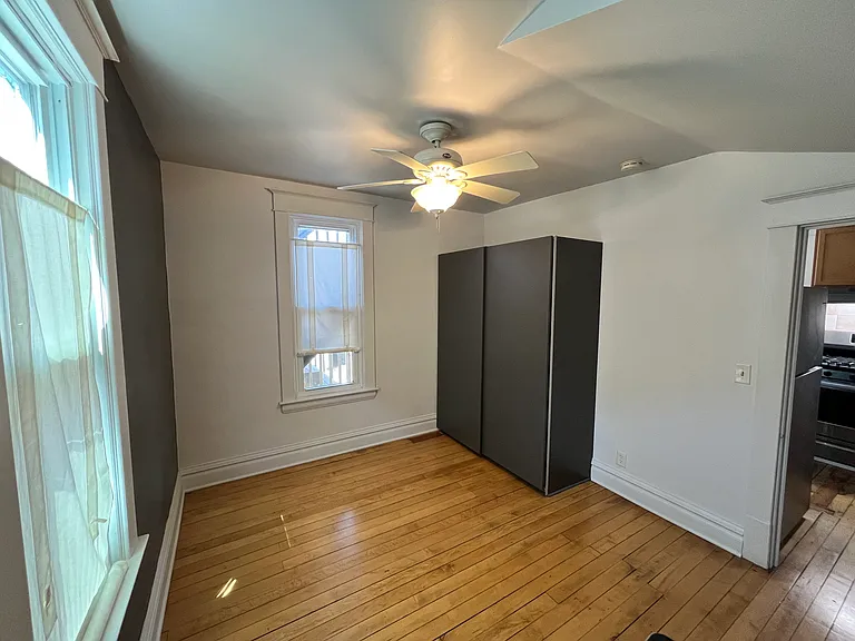 1453 Genessee St SE #1 — Photo 4
