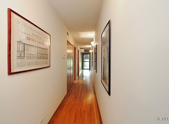 2nd image of 4014 N Clarendon Ave