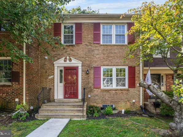 9013 Golden Leaf Ct, Springfield, VA 22153