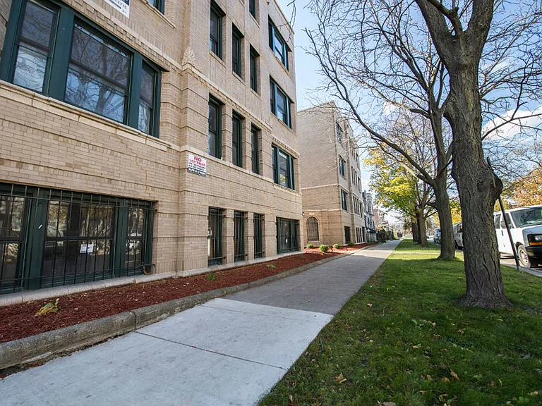 3501 W Adams — Photo 11