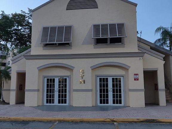 5th image of 8290 Lake Dr APT 415