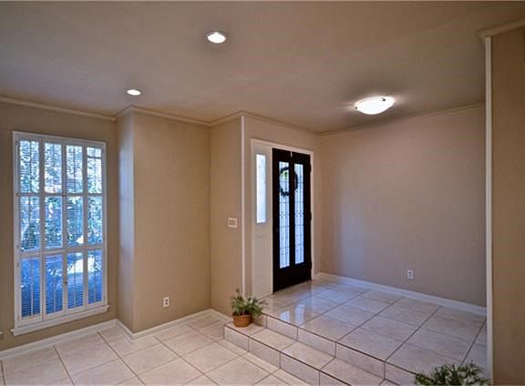 3rd image of 5804 Lynbrook Dr