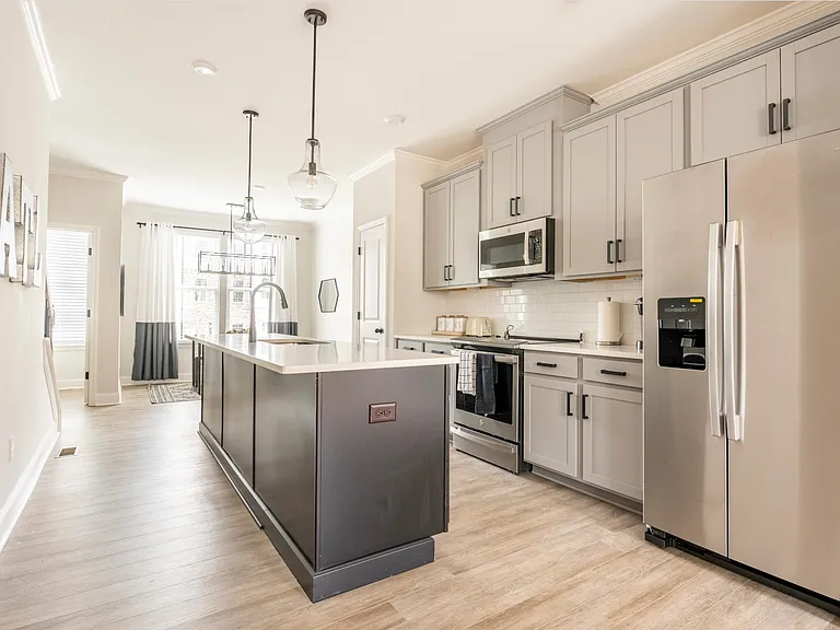 2643 Creekside Dr — Photo 30