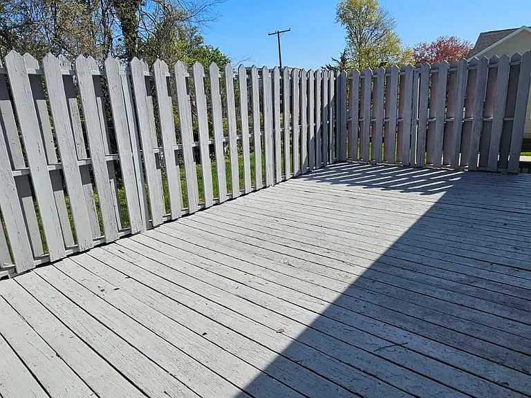 1127 Heck Ave — Photo 3