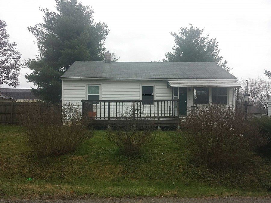 1st image of 331 Oak Ln
