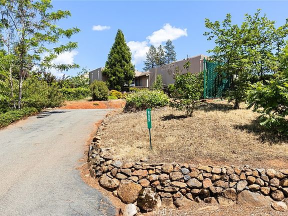 3rd image of 999 Saxberg Dr Lot 19
