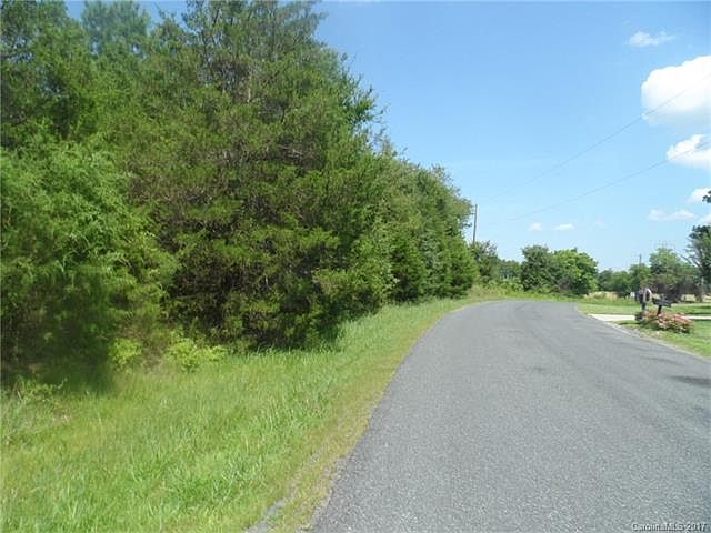 2nd image of 1716 Monterosa Rd