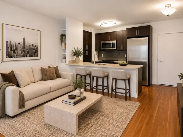 213 E 37th St, New York, NY