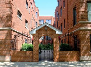 2352 E 70th St APT 2W, Chicago, IL 60649
