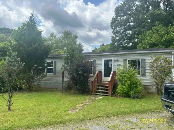 2194 Centerville Rd, Prichard, WV 25555