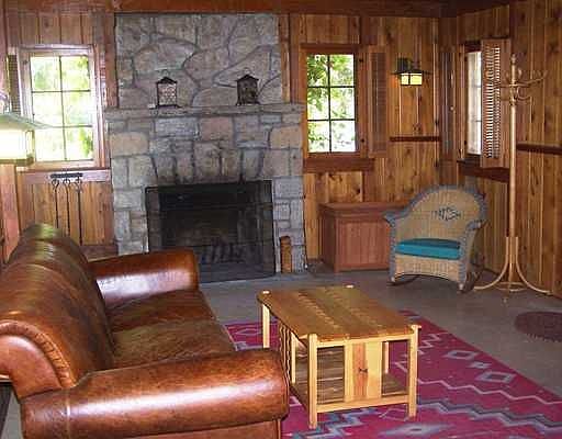 3rd image of 264 Manzanita Dr