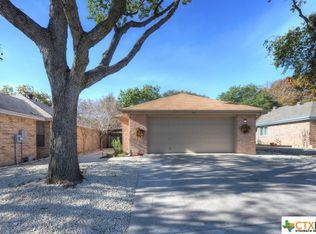 965 Woodrow Cir, New Braunfels, TX 78130