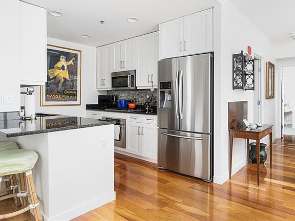 5th image of 200 Exchange St Unit 1414