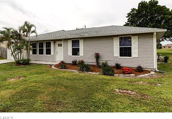 2nd image of 1334 NE 13th Pl