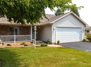 2770 Havenwood Dr #A-1, Oshkosh, WI 54904