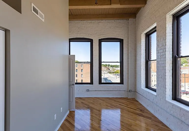 116 N 4th St #202 — Photo 8