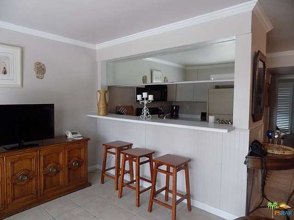 4th image of 291 E Mel Ave Unit 220