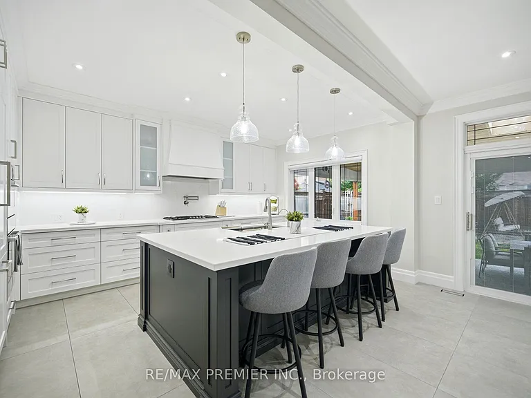 25 Andrew Hill Dr #2-& — Photo 8