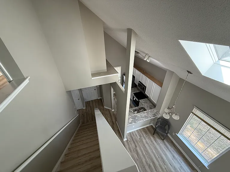 Cinnamon Dr — Photo 6