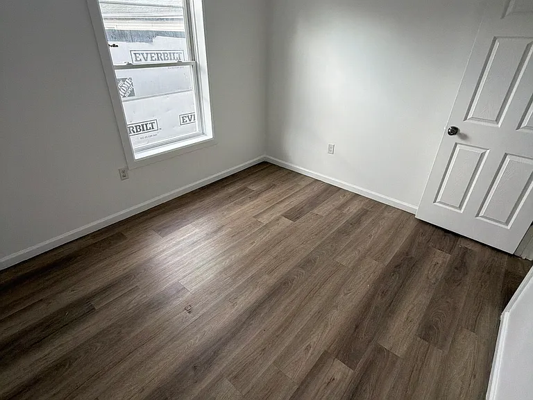 18 Clinton St #2A — Photo 11
