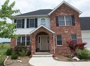 2604 Kickbush Dr, Valparaiso, IN 46383