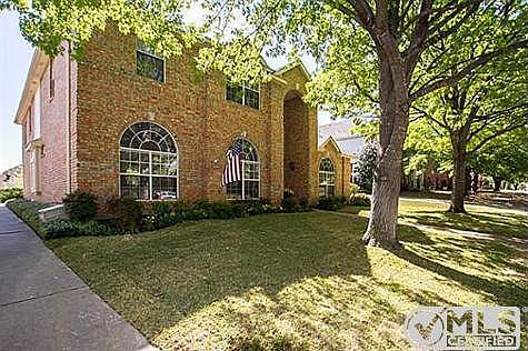 2nd image of 7932 Arlie Ln
