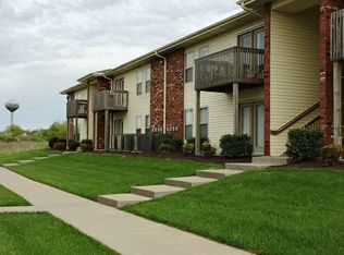 5513 N 12th St, Ozark, MO 65721