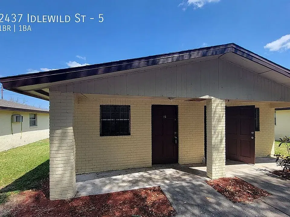 2437 Idlewild St #5