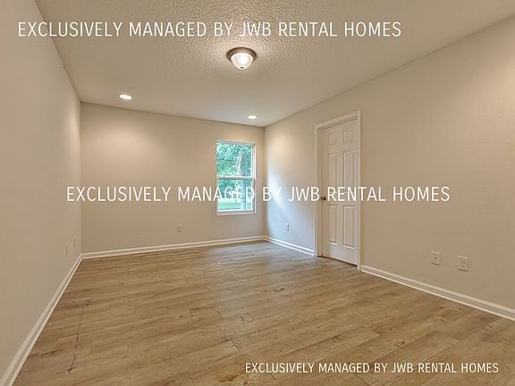 5th image of 2902 W 10th St