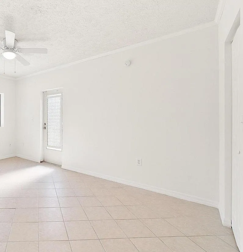 441 Lewis St photo 1