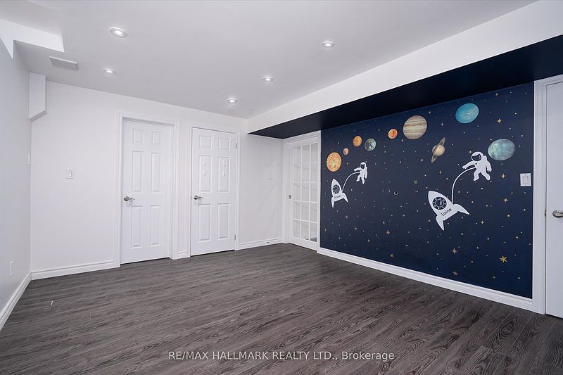 Toronto House for rent - 4 Bedrooms — photo 26