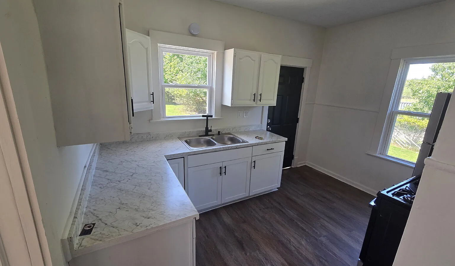 4 bed, 2.0 bath, $2,300 — Photo 1