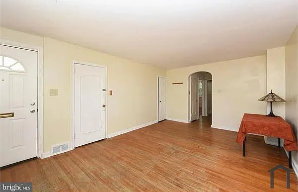 1 bed, $1,100 — Photo 2