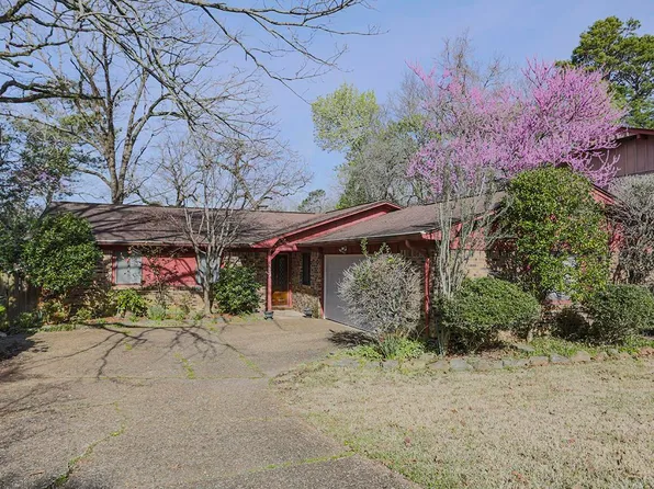 3024 Misty Ln, Little Rock, AR 72227