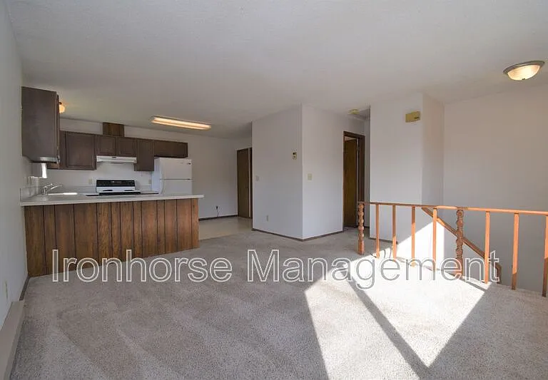 1901 S Black Ave #C — Photo 5