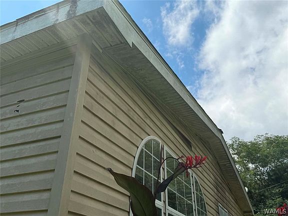 3rd image of 1198 15th St NW