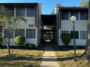 B 12 Avon Dr, Hightstown, NJ 08520