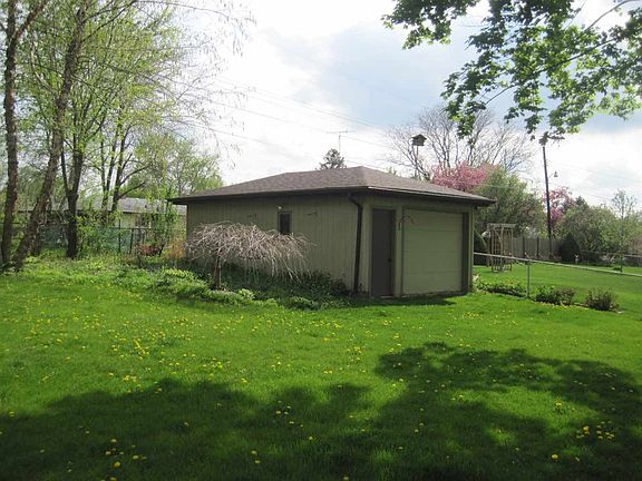 5th image of 2741 Teton Dr