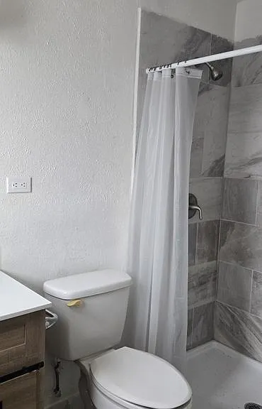 324 Clary Dr — Photo 10