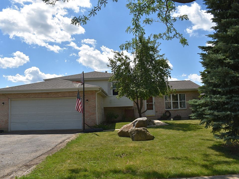1st image of 919 Cottonwood Dr