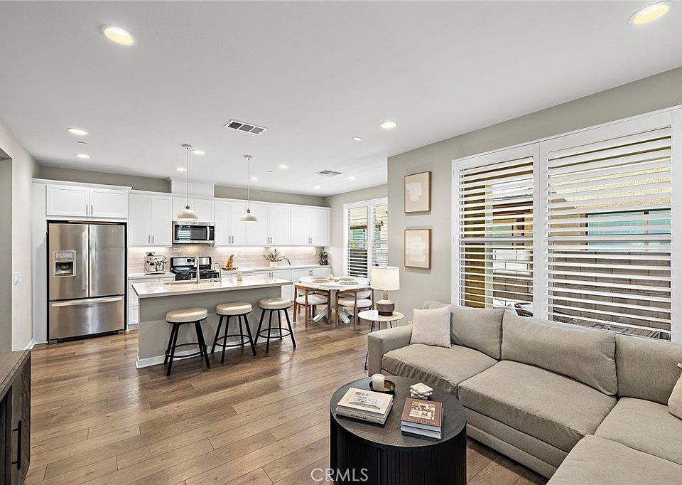 1st image of 170 Alienta Ln