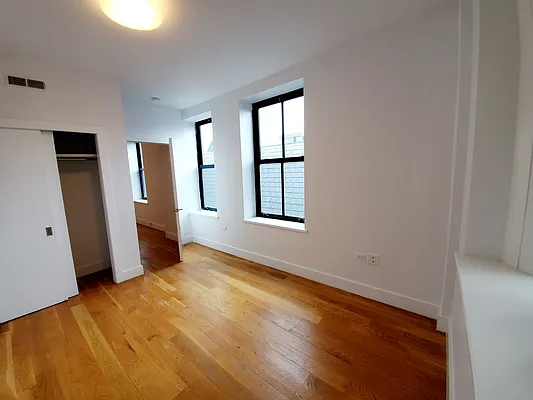 Rented by Ideal Properties Group | media 14