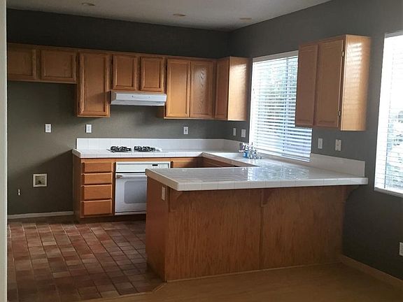 2nd image of 30811 Mayenne Ct
