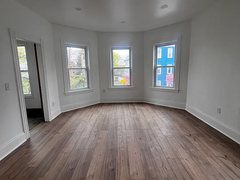 19 Reeves St #2 — Photo 5