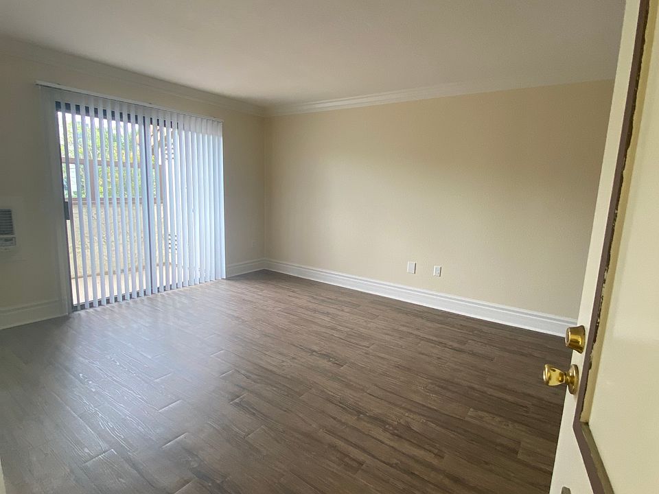 1st image of 2464 Hibiscus Ave #96