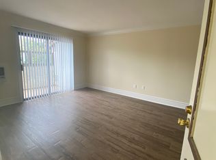 2464 Hibiscus Ave #96, Vista, CA 92081