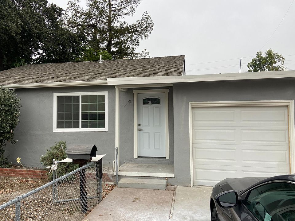 1st image of 801 Acacia Ave